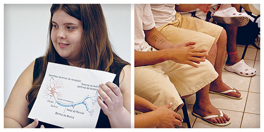 PSI - Jornal - Edição 170 - Capa - CRP SP - Na reunião com adolescentes, Priscila usa ilustração para explicar
como as drogas agem no cérebro PSI - Jornal - Edição 170 - Capa - CRP SP - Na reunião com adolescentes, Priscila usa ilustração para explicar
como as drogas agem no cérebro